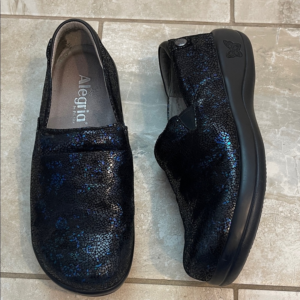 Alegria Keli Clogs Iridescent 37 Slip On Loafer Clog Metallic Comfort